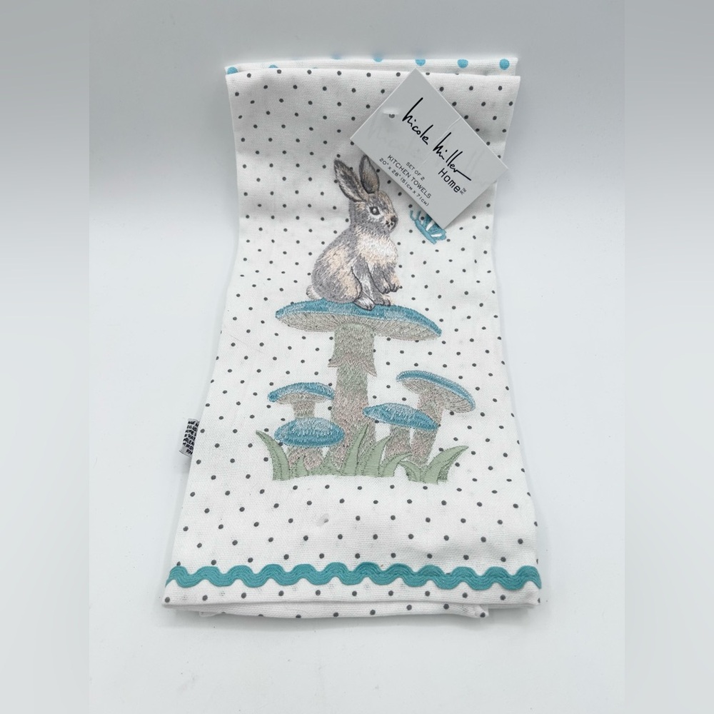 Nicole Miller Easter Bunny Kitchen Towels Embroidered Blue White Set of 2 New
